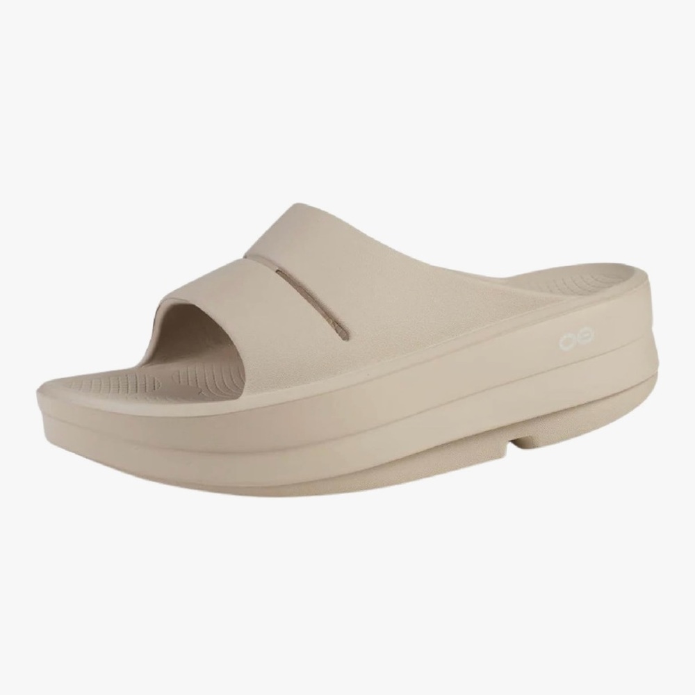 OOFOS Cream Sandals Contoured Footbed Slip-On women’s size 7 color Nomad